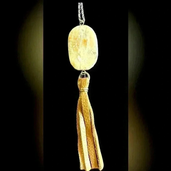Semi-precious Quartz necklace with leather tassels, cream, brown, yellow - Picture 1 of 6